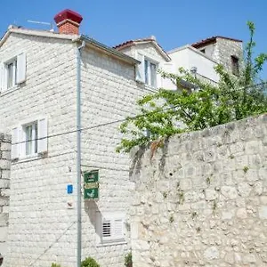 Ivomar Apartment