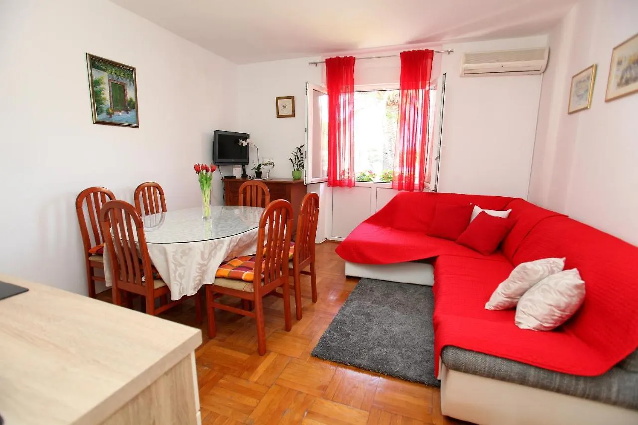 Apartment Ana Trogir 0*,  Croatia